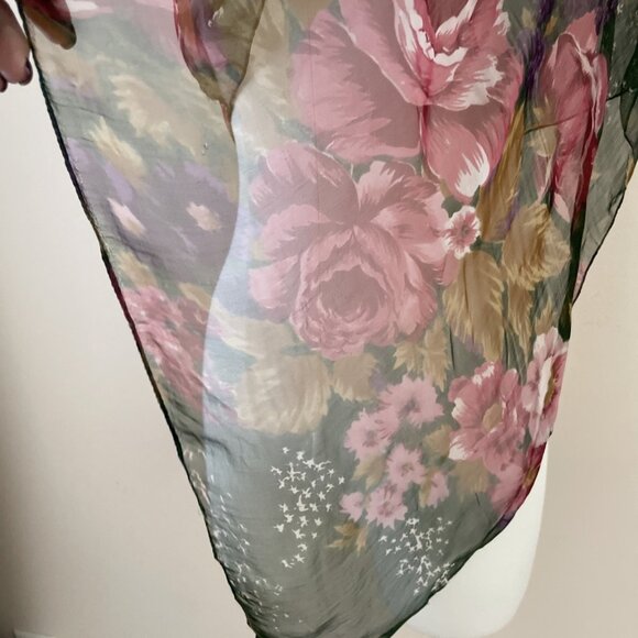 Vintage Lightweight Chiffon Scarf Wrap 39X 40" Pink Roses Floral Sheer Romantic - Picture 4 of 7